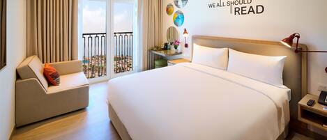 Cofres nos quartos, cortinas blackout, quartos à prova de som