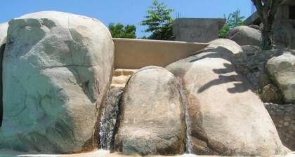 Paradise Lagoon Hotel