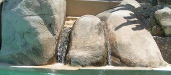 Paradise Lagoon Hotel