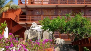 Front of property - Paradise Lagoon Hotel (Coacoyul)