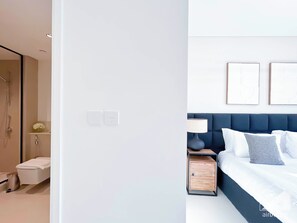 Apartment (2 Bedrooms) | 2 bedrooms, iron/ironing board, bed sheets - Elegance at Burj Crown Downtown Balcony & View (Dubai)