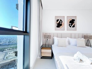 2 bedrooms, iron/ironing board, bed sheets - Elegance at Burj Crown Downtown Balcony & View (Dubai)