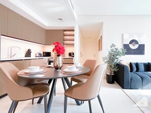 Appartamento (2 Bedrooms) | Pasti in camera