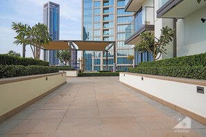 Appartement (2 Bedrooms) | Jardin