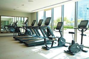 Gym - Luxury Burj Crown Downtown 4 Bedroom With Balcony (Dubai)