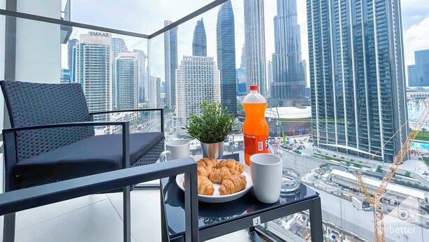 Balcony - Luxury Burj Crown Downtown 4 Bedroom With Balcony (Dubai)