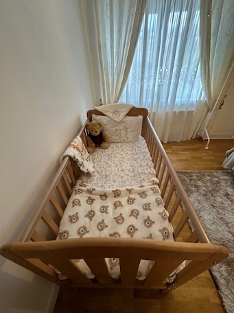 House | 3 bedrooms, free WiFi, bed sheets