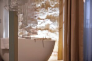 Chambre luxueuse double | Bureau, espace de travail pour ordinateurs portables