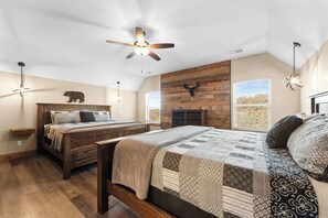 7 bedrooms, iron/ironing board, travel cot, WiFi
