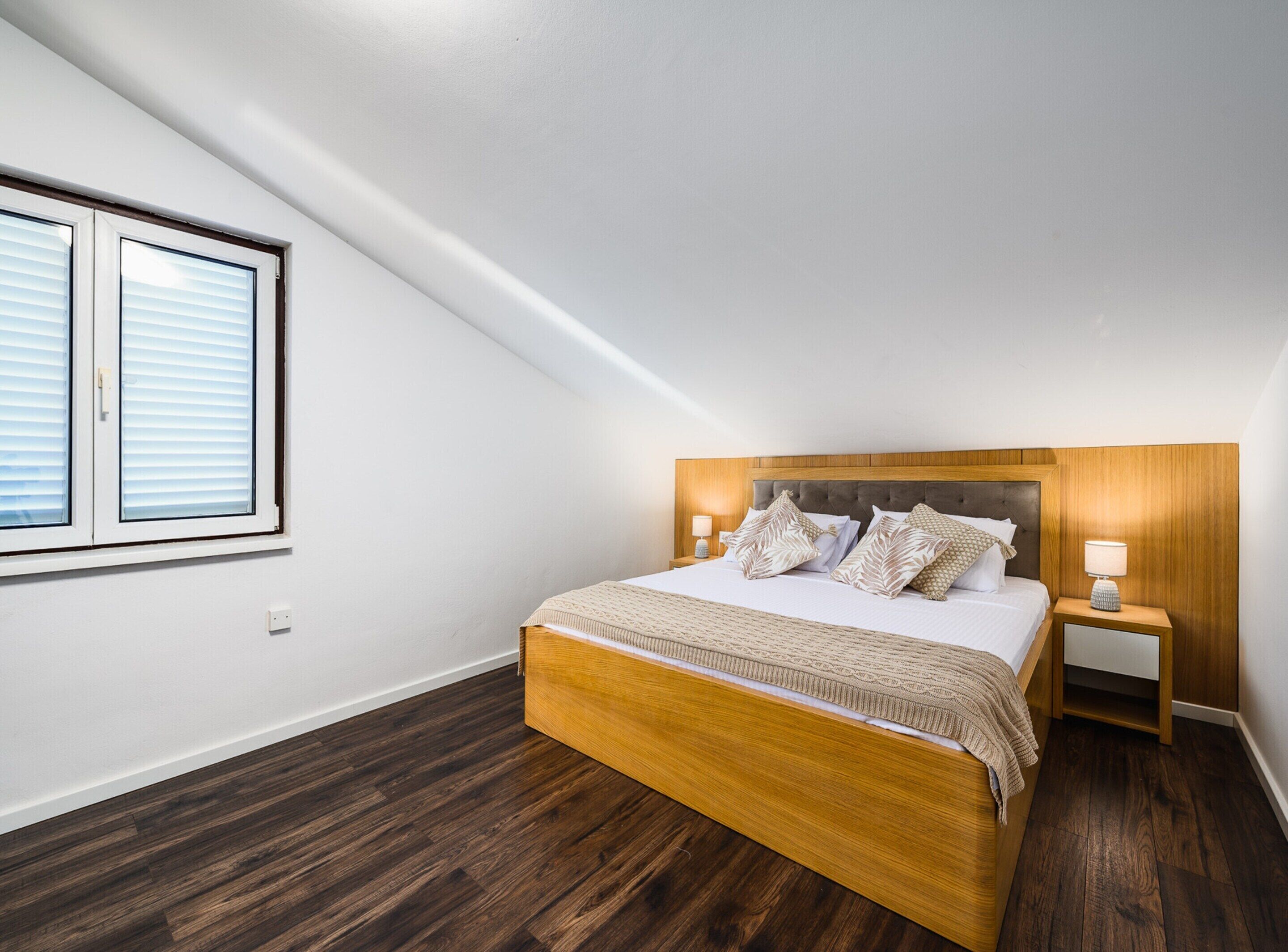 Apartment | 2 bedrooms, iron/ironing board