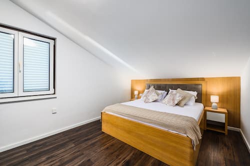 Apartment | 2 bedrooms, iron/ironing board