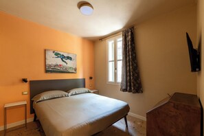 1 camera, ferro/asse da stiro, Wi-Fi gratuito