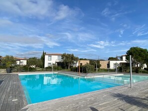 Piscine extérieure, piscine chauffée