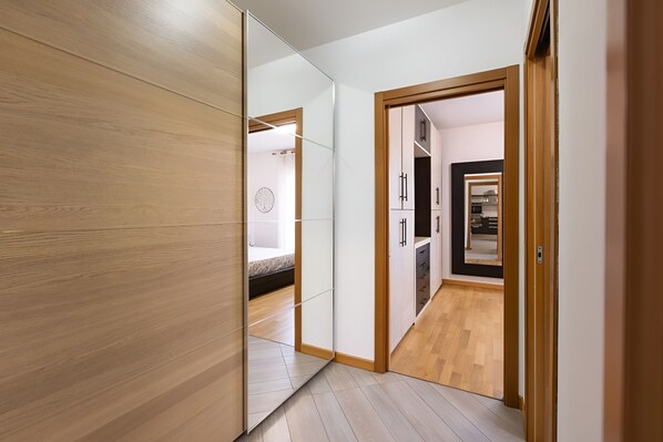 1 chambre, fer et planche à repasser, lit parapluie, Wi-Fi gratuit