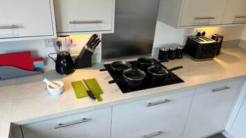 Apartment, 2 Bedrooms | Interior