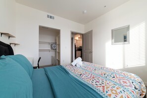 4 chambres, fer et planche à repasser, Wi-Fi gratuit, draps fournis