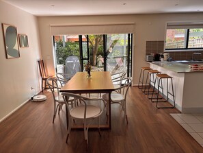 Dining - Modern family townhouse in central Canberra location. (Lyneham)