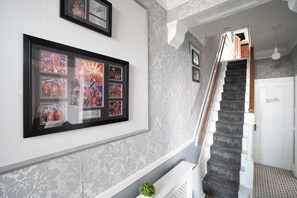 Interior - Spacious 3-Bedroom House in Vibrant Liverpool – Your Perfect Getaway (Liverpool)