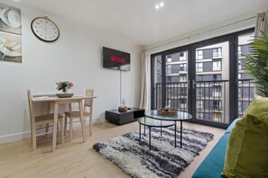 Apartment | Living area - Apartment Birmingham City (Birmingham)