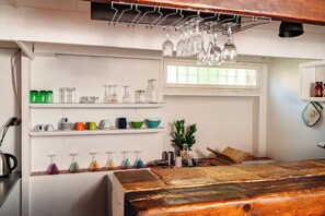 Interior - Le Cardinale - A Journey to Provence (Aix en Provence)