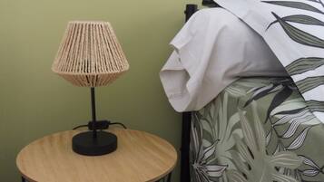 1 chambre, fer et planche Ă repasser, lit parapluie, Wi-Fi gratuit