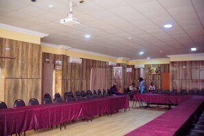 Fasilitas rapat