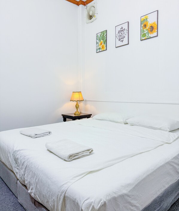 Basic Double Room | Desk, free WiFi
