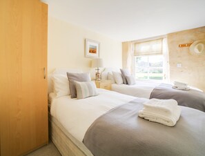 3 bedrooms, iron/ironing board, travel cot, free WiFi