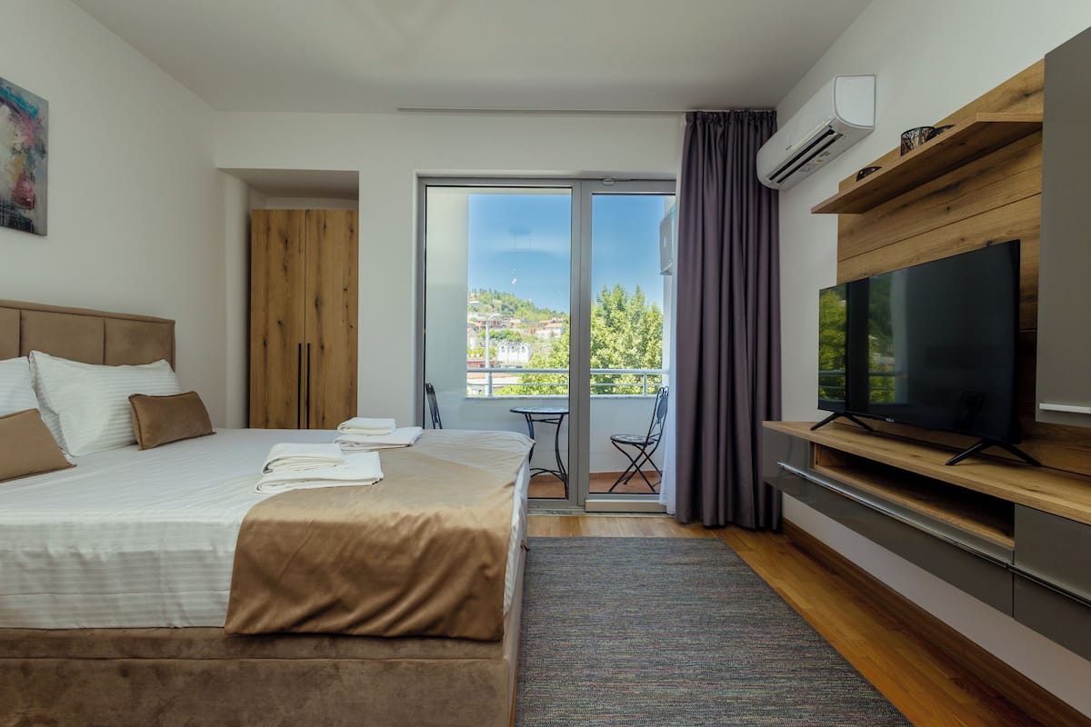 Deluxe studio | 1 slaapkamer, verduisterende gordijnen, geluiddichte muren