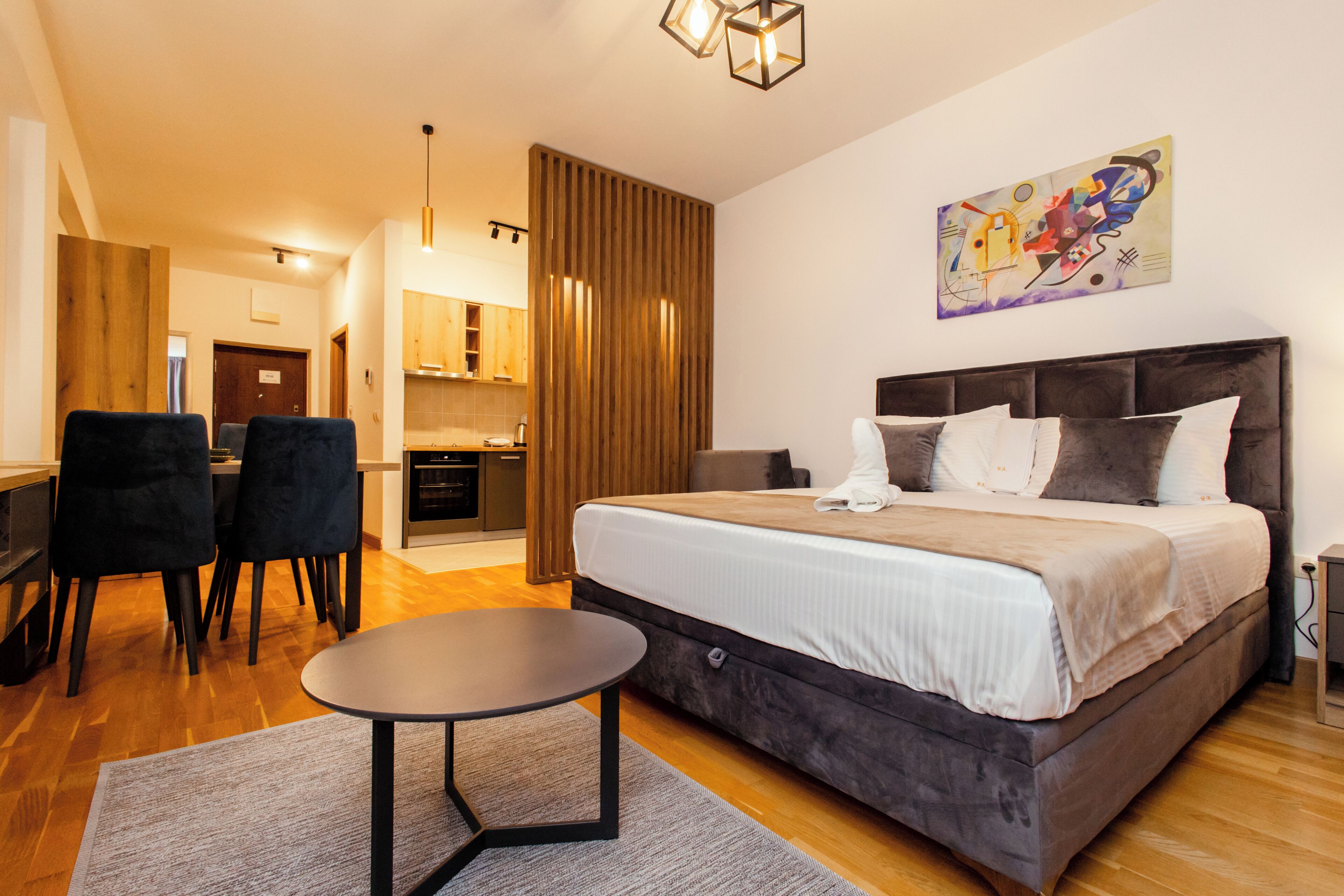 Suite monolocale Comfort | Tende oscuranti, insonorizzazione, ferro/asse da stiro, Wi-Fi gratuito