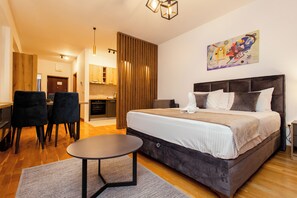 Blackout drapes, soundproofing, iron/ironing board, free WiFi - Apartments RONDO (Ulcinj)