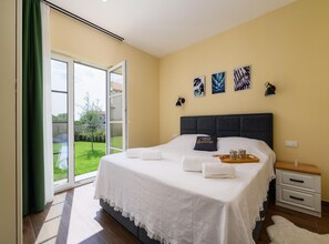 Villa | 3 bedrooms, iron/ironing board - Villa in Serene Location (Kanfanar)