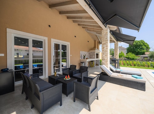 Villa in Serene Location