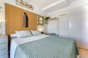 2 chambres, bureau, fer et planche à repasser, Wi-Fi