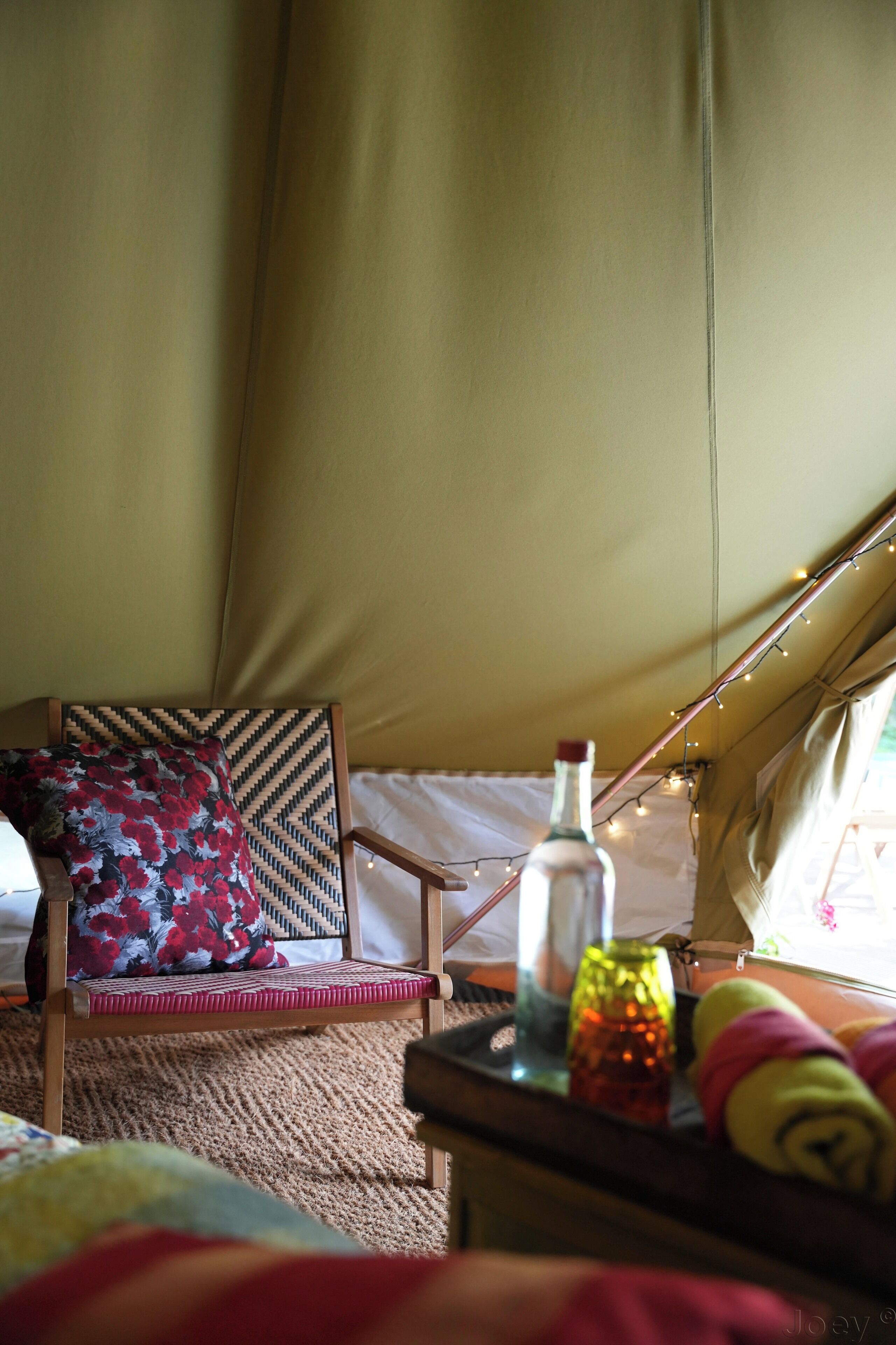 Lều phong cách lãng mạn, 1 giường cỡ queen, khu vực sân vườn | 1 phòng ngủ, truy cập Internet không dây miễn phí 