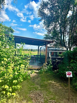 Mobile Classic-Unterkunft, 1 Schlafzimmer, Blick auf den Innenhof