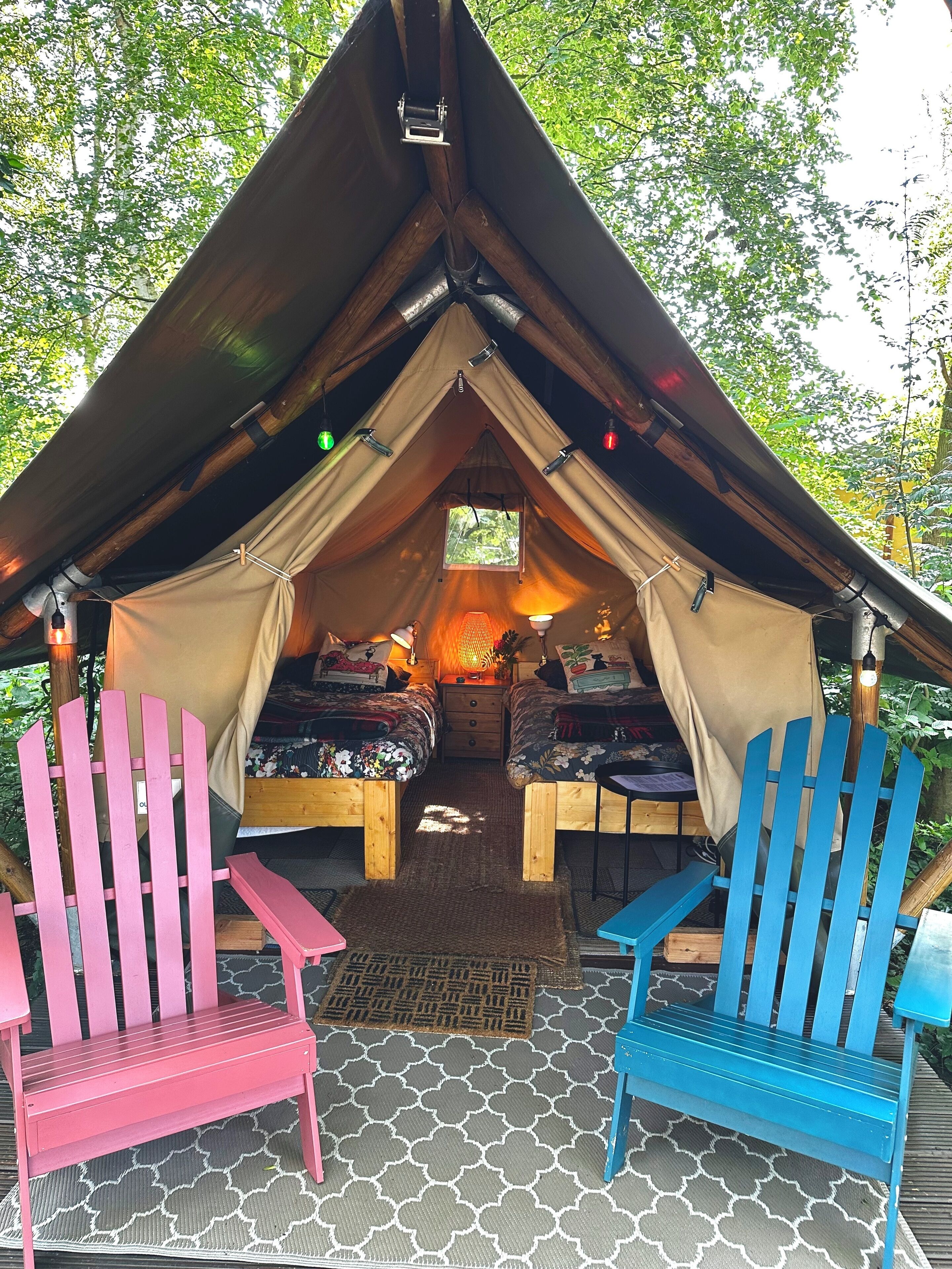 Basic-Zelt, 2 Einzelbetten, zum Garten hin | 1 Schlafzimmer, kostenloses WLAN