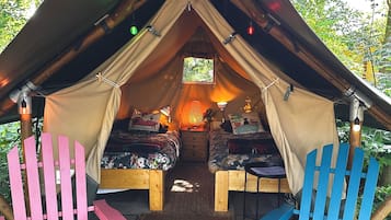 Basic-Zelt, 2Â Einzelbetten, zum Garten hin | 1 Schlafzimmer, kostenloses WLAN