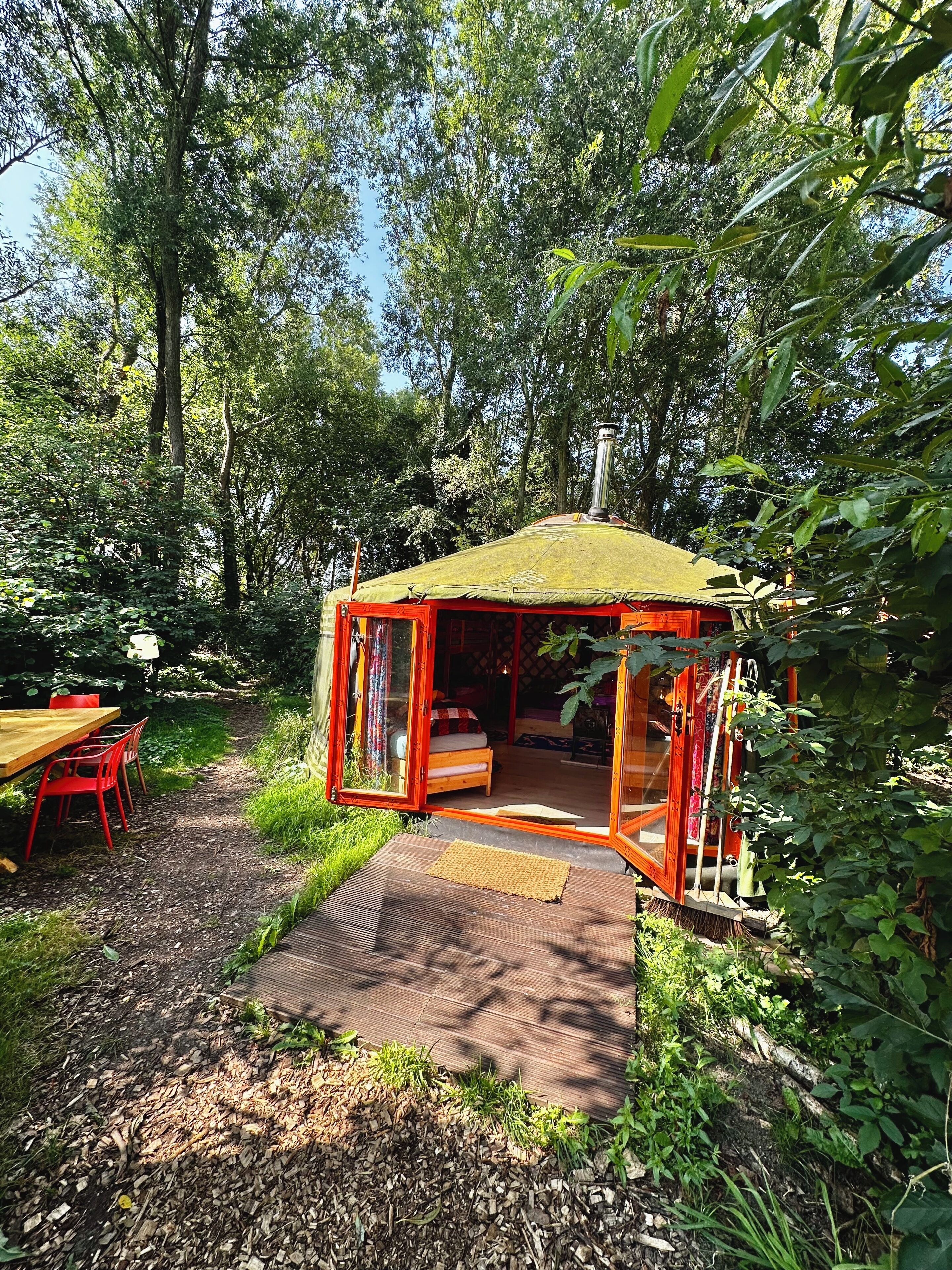 Deluxe tent, uitzicht op meer, tuin | 1 slaapkamer, gratis wifi