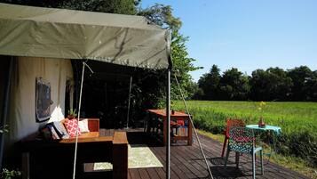 Grand Tent, Refrigerator, Courtyard View | Terrace/patio