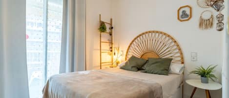 1 bedroom, desk, iron/ironing board, WiFi
