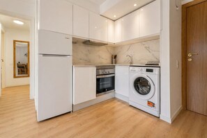 Fridge, microwave, oven, stovetop - Salou (5pax) Cozy | Wifi | Chillout | PortAventura (Salou)