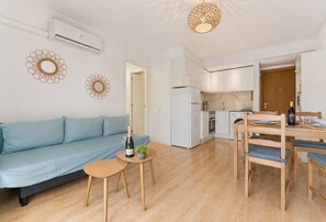 TV - Salou (5pax) Cozy | Wifi | Chillout | PortAventura (Salou)