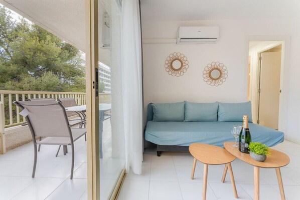 Interior - Salou (5pax) Cozy | Wifi | Chillout | PortAventura (Salou)