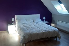1 bedroom, iron/ironing board, WiFi, bed sheets
