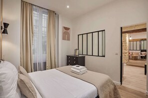 10 soverom, strykejern/-brett, wi-fi og sengetøy