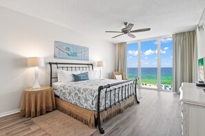 3 bedrooms, free WiFi, bed sheets, wheelchair access - Sandy Bottoms – Beautifully Renovated with Spectacular Gulf Views (Navarre)