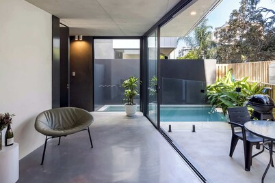 Smith 3 Mooloolaba Beach Retreat