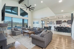 Smart TV, fireplace, offices