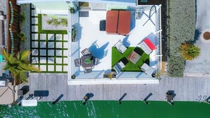 Unclassified image, 4 of 45, button - Vaca Vista 3 bed 3 bath pool and 2 jacuzzi`s 60 ft of dockage 2 kayaks 2 paddleboards (Marathon)